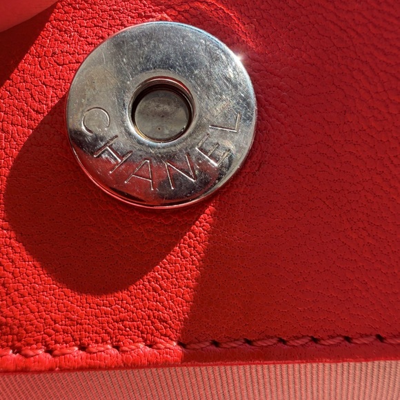 Chanel Chain Around Grail Bag - Medium with Certificate - Picture 9 of 13